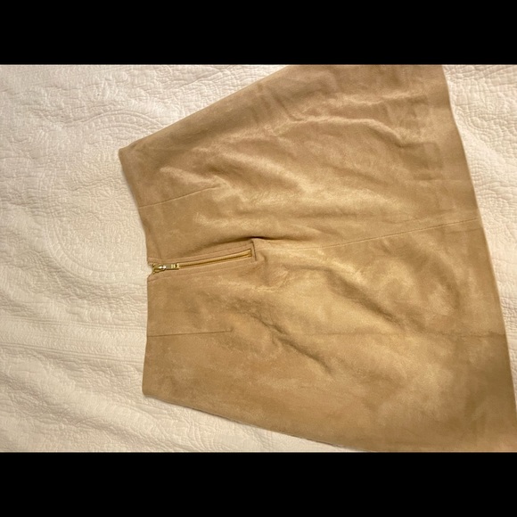 Guess Nude/Tan Suede Miniskirt - Picture 4 of 5